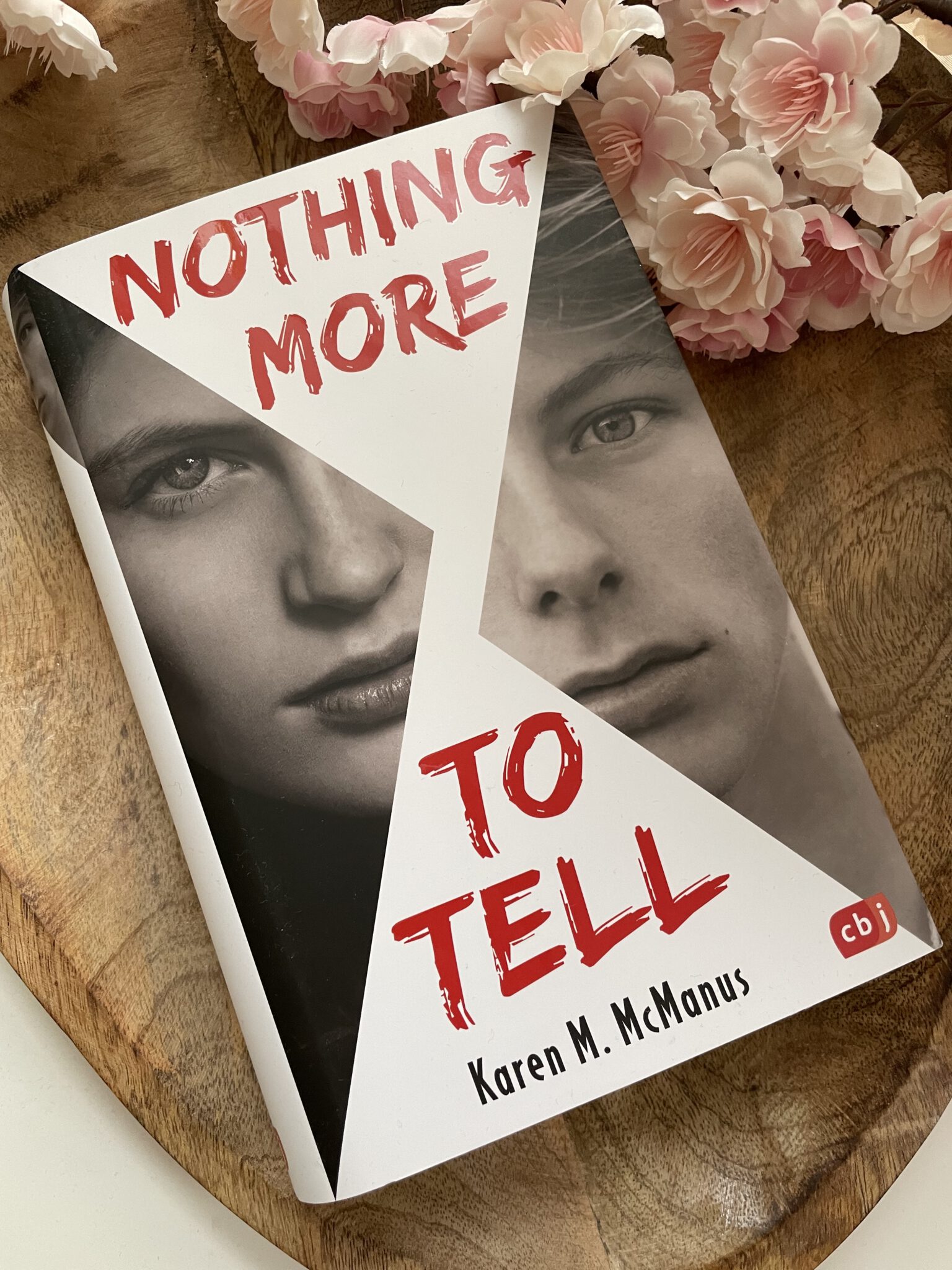 rezension-nothing-more-to-tell-leos-universum